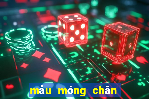 mẫu móng chân đính đá đẹp 2020