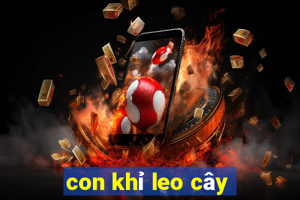 con khỉ leo cây